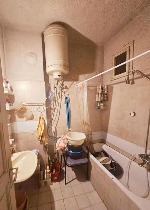 Продава се Тристаен апартамент в София, Център - 118 кв.м за 2139 €/кв.м - Снимка #11