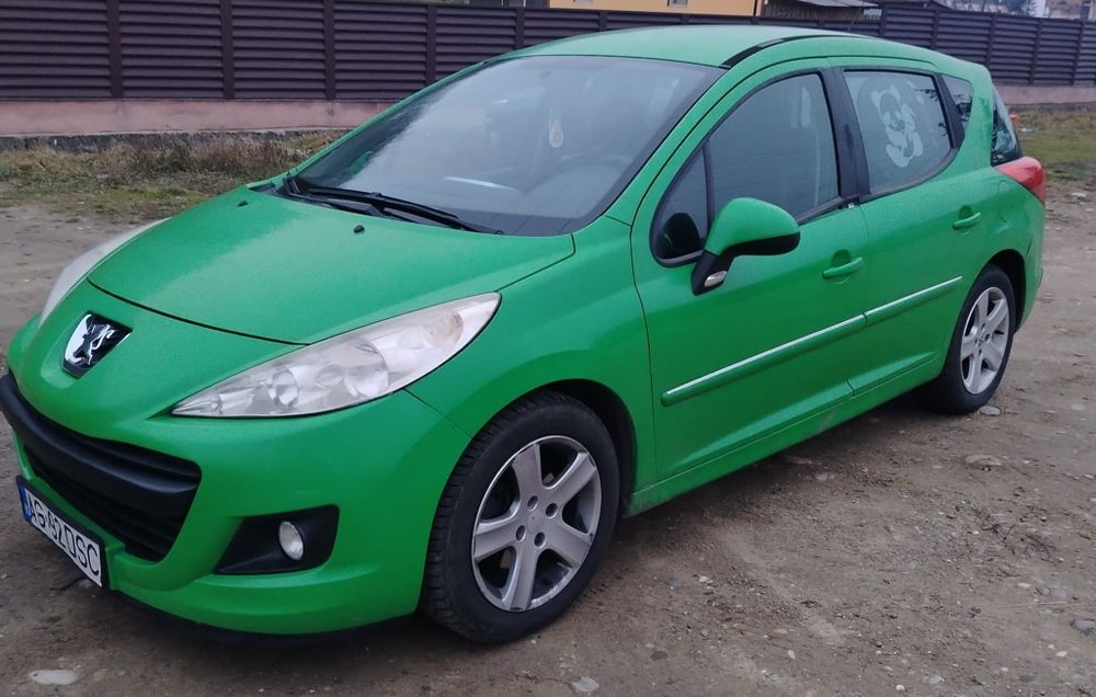 Vând Peugeot 207
