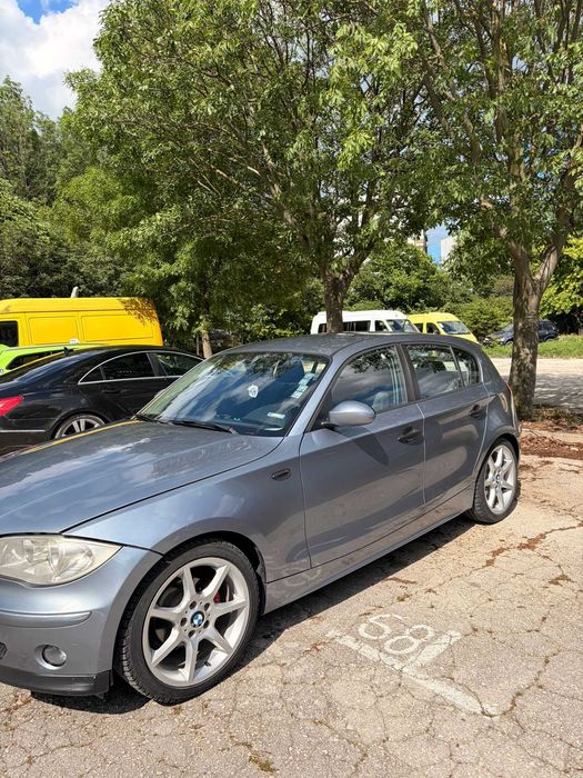 BMW 118 i С регистрация платена винетка застраховка и тех  преглед