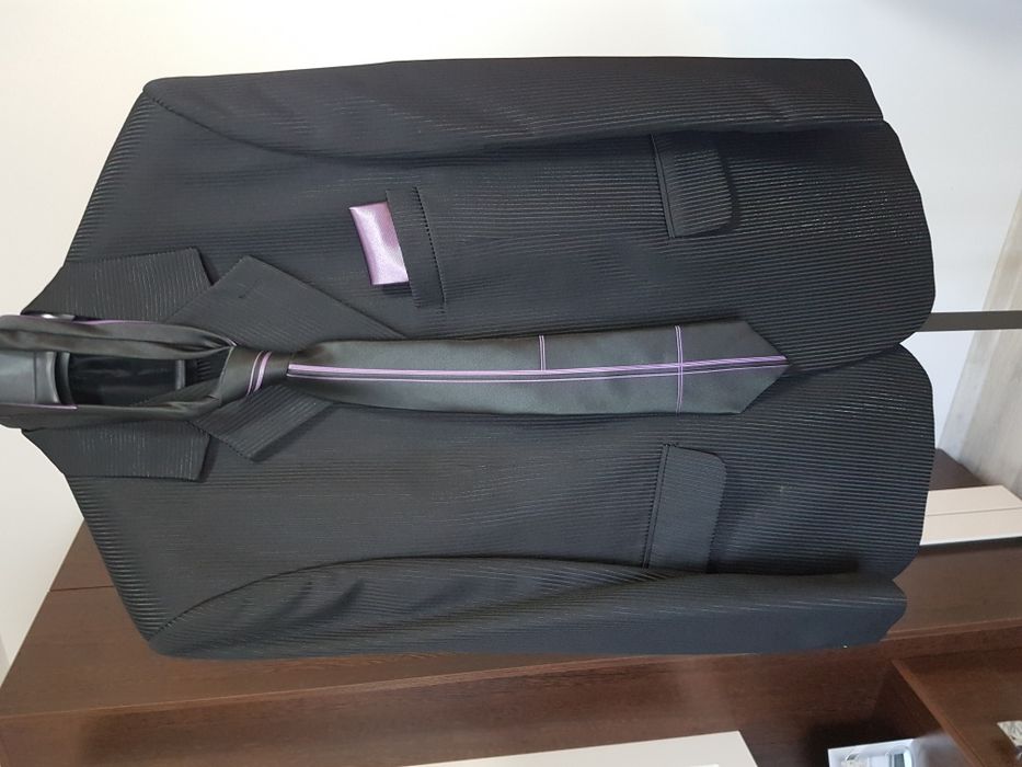 Costum barbatesc de ceremonie/nunta, botez,evenimente speciale ;