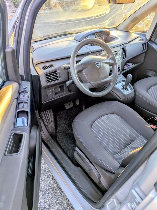 Vând Lancia Musa automată 1.3 jtdm