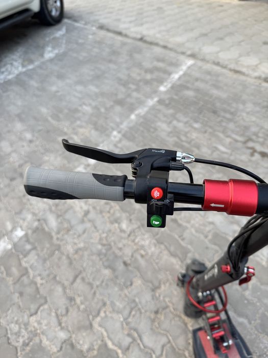 Срочно продаю электронный самокат