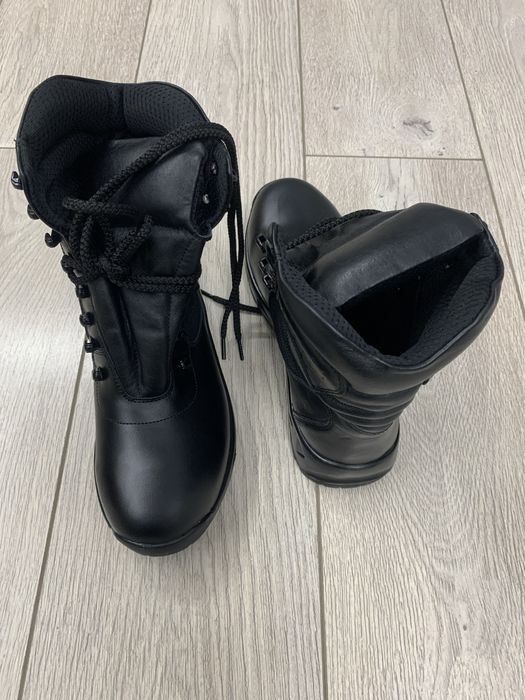 Продам берцы новые 40 размер
