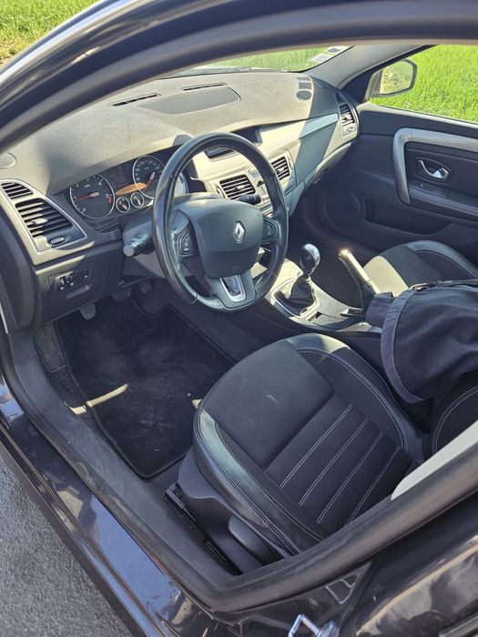 Renault Laguna 3 2012