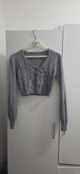 Pulover din lana marimea M,stare buna
