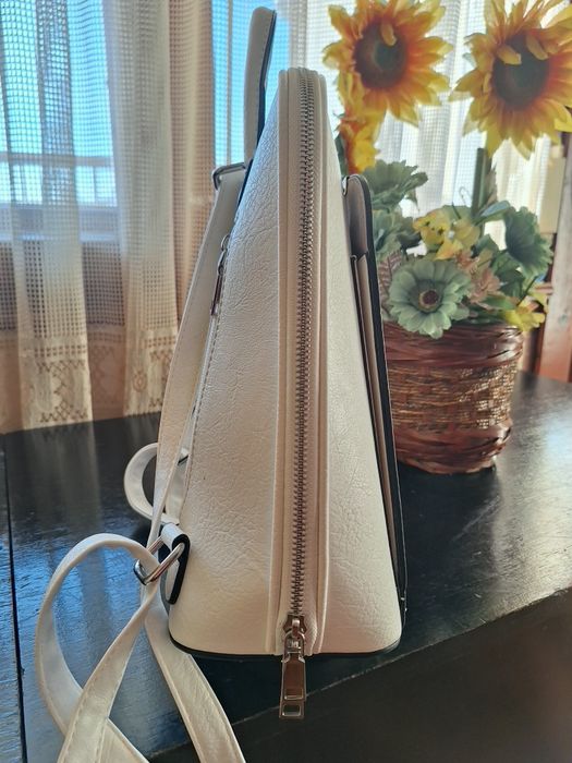 Дамска.   раница