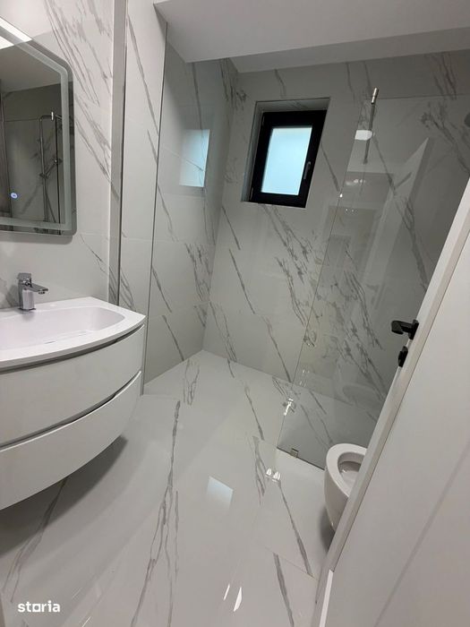Decomandat 3 camere  Apartament De Lux Ultra Central Bloc Nou