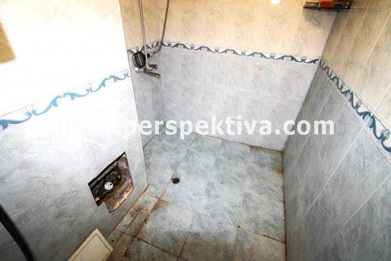 Продава се Тристаен апартамент в Пловдив, Кючук Париж - 94 кв.м за 803 €/кв.м - Снимка #9