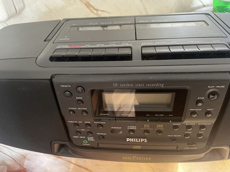 Касетофон Philips