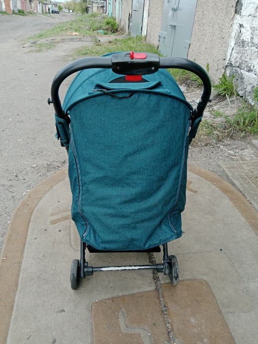 Продаю детскую коляску б/у