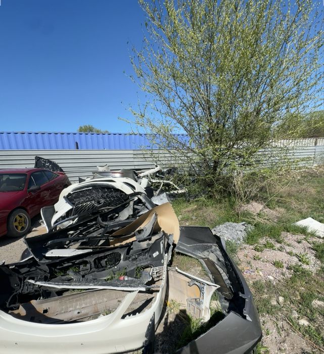 продам б/у бампера под восстановление