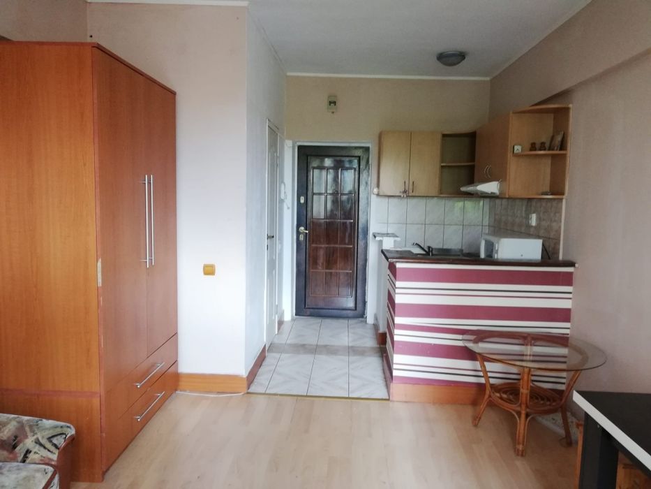 Garsoniera de vânzare strada Aluminei