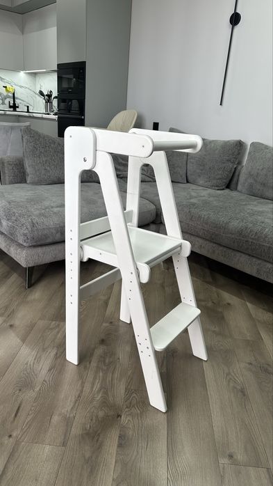 Продам детский стул