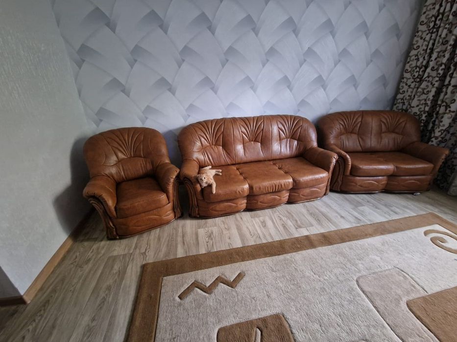 Продам диван +2 кресла