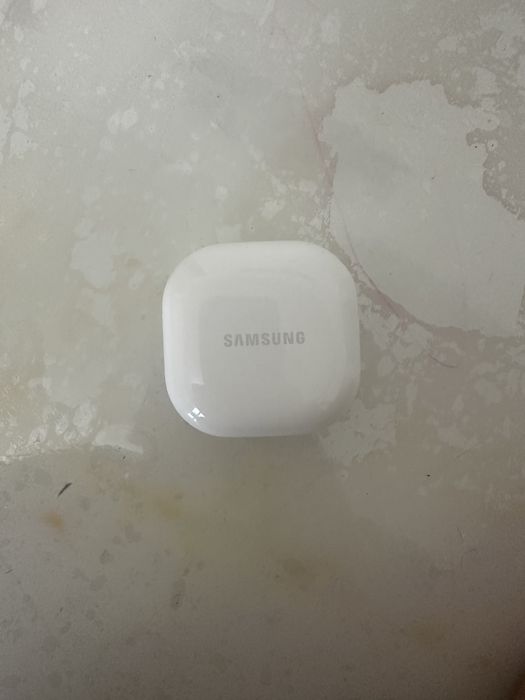 наушники Samsung Galaxy Buds