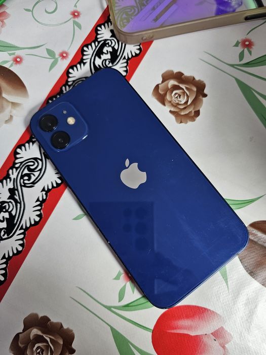 Vand iphone 12  garantie 2 ani