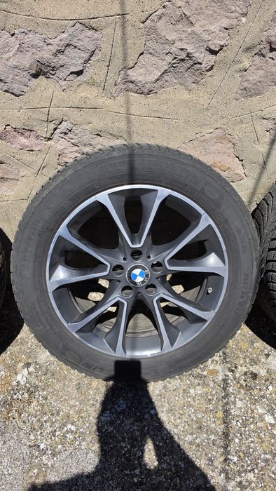 Оригинални 19" джанти за BMW с зимни гуми Michelin (255/50/19)