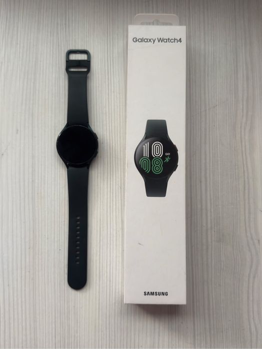 Часовник Samsung Galaxy Watch 4