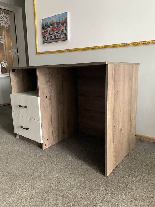 Однотумбовый стол