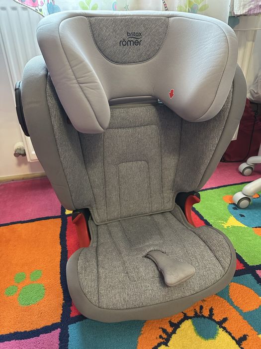 Scaun Britax Romer ISOFIX 15-36 kg ( 4 - 12 ) ani