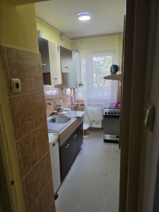 Apartament 3 camere de inchiriat