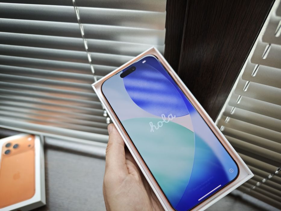 Продам iPhone 17 Pro Max esim
