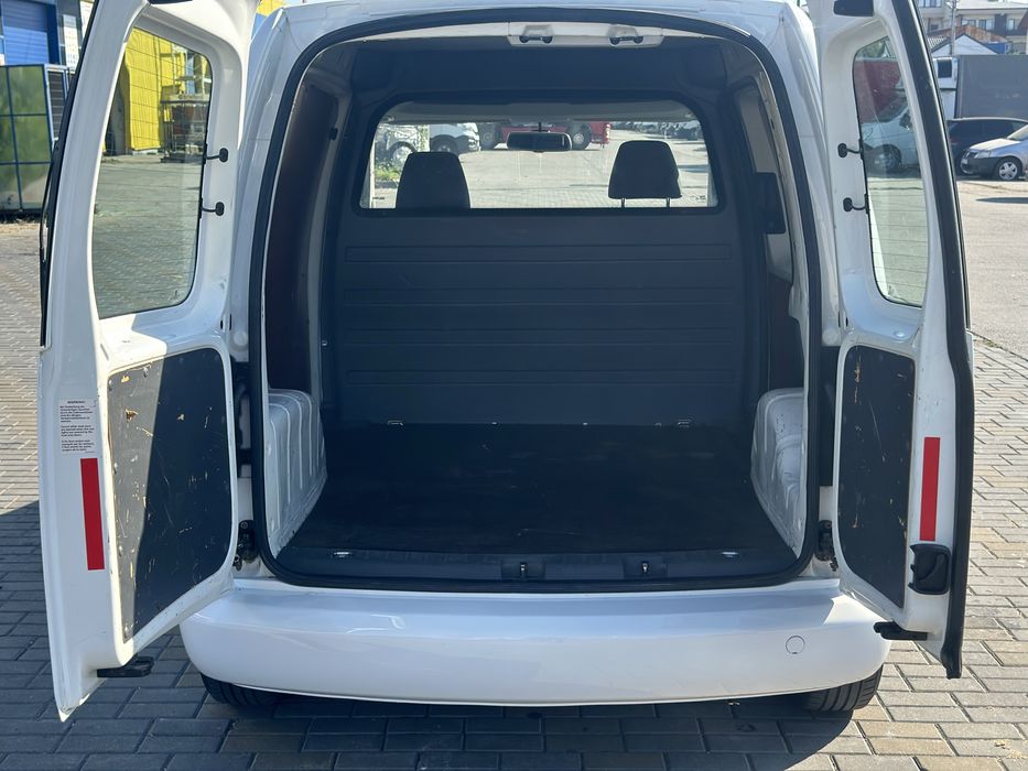 Vand Vw Caddy 1.6 tdi,2011,euro 5,climatic functional,interior deosebit,240000 km trecuti pe factura,import Olanda