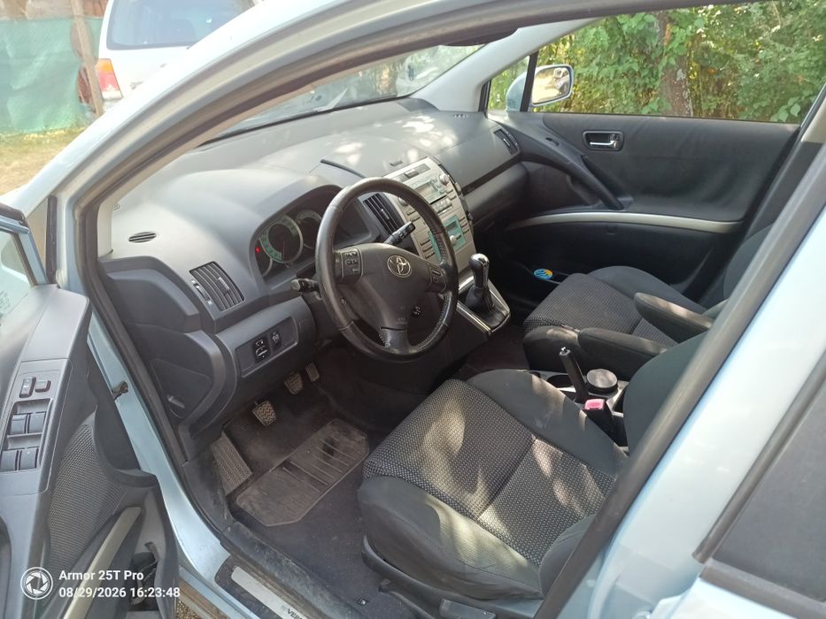 Toyota Corolla Verso 2.2 D-Cat. НА ЧАСТИ 
177 кс.