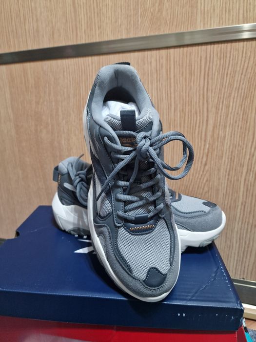 Кроссовки оригинал Reebok FLUFFI PUFF CN