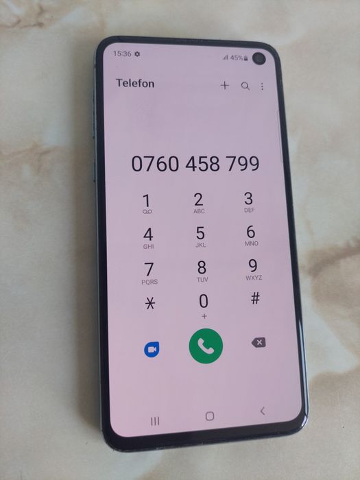 [S10e] Vând Samsung Galaxy S10 E de 128Gb [spart pe spate] //poze reale