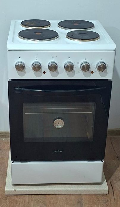 Электроплита с духовкой