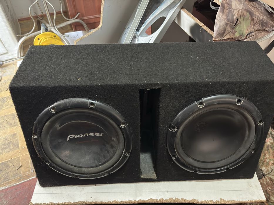 Сабвуфер сатылады 2х12