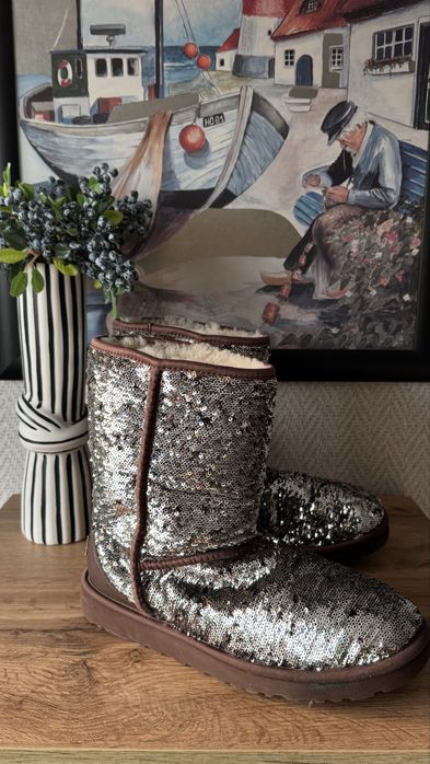Дамски UGG номер 40
