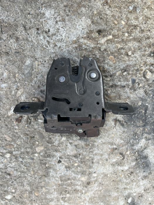 Broasca Haion | Opel Adam Ampera Astra K / J Karl Mokka Zafira B / C | Incuietoare / Inchizatoare Hayon Portbagaj Spate Mecanism Inchidere Portbagaj
