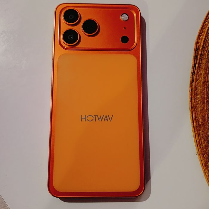 Telefon hotvaw A17PRO