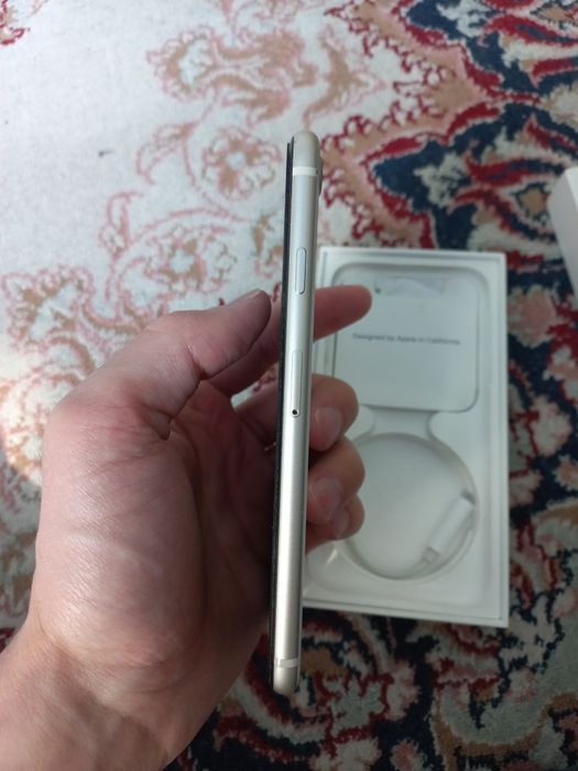 IPhone SE 2022 договорная