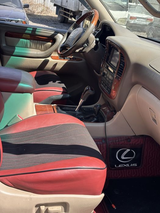 Продам Lexus LX 470