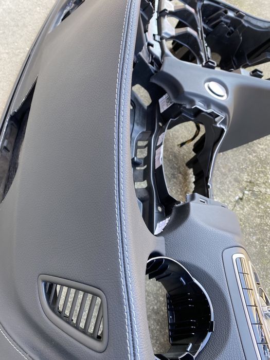 Plansa bord mercedes w205