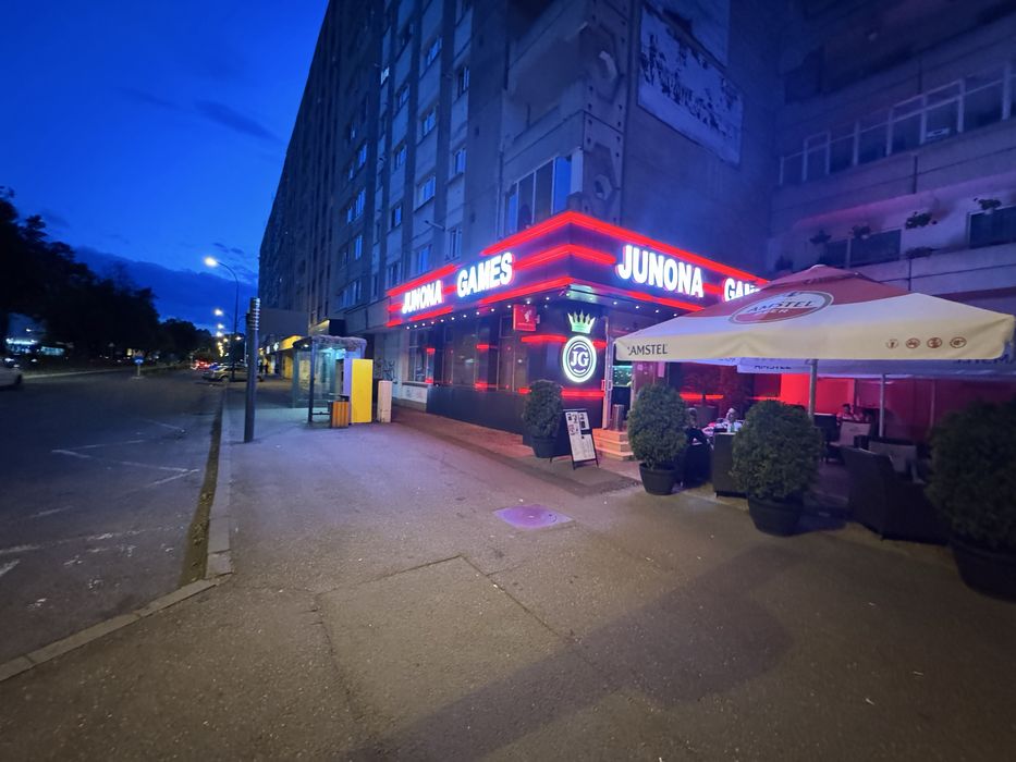 Inchiriez spatiu comercial Bulevardul 1848 , Dambu