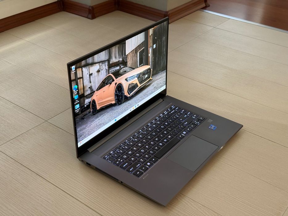 Лаптоп 15.6' UHD 4K AMOLED Touch i9-11950H  Hp Zbook Studio G8  32GB DDR4  1TB SSD/RTX A2000