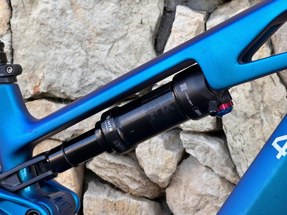 Bicicletă electrică Cube Stereo Hybrid 144 mărimea M 2025