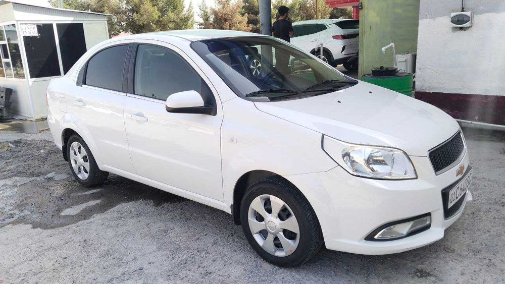 Нексия-3 белий 2018 механика