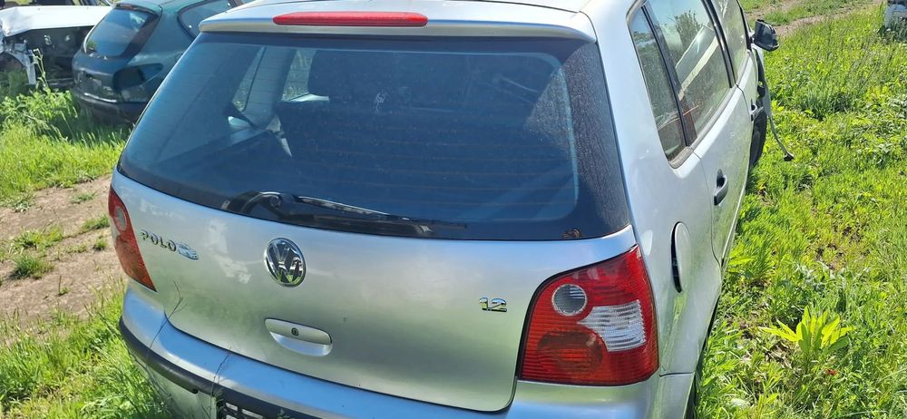 Dezmembrez Volksvagen Polo An 2001