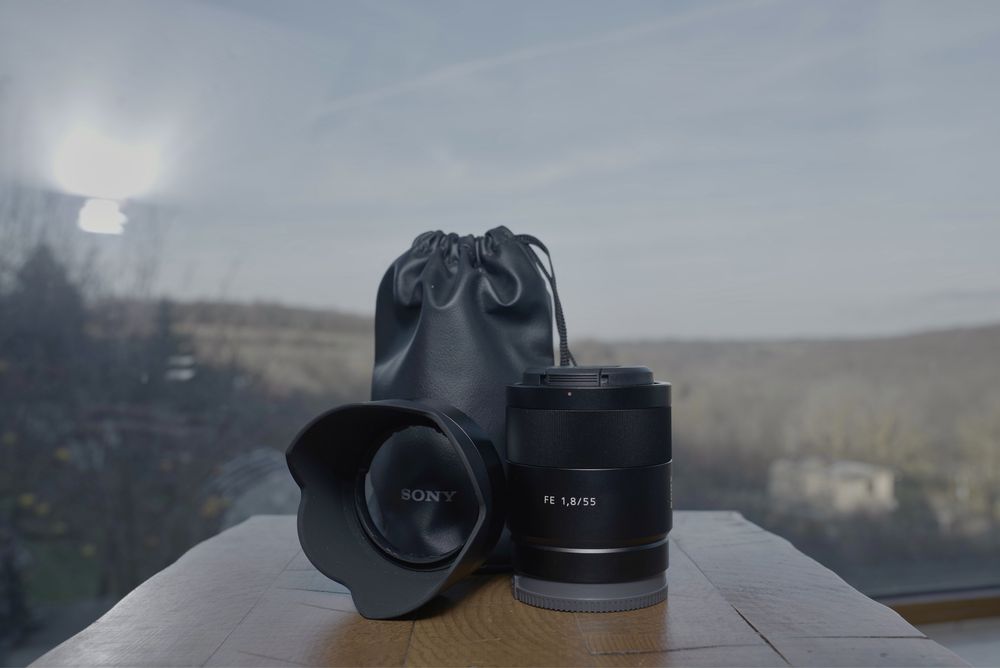 Sony FE 55mm f1.8 обектив