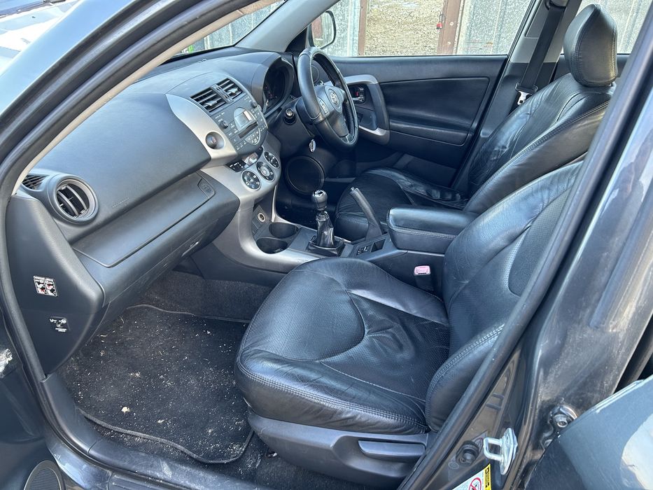 Тойота Рав4 Toyota Rav4 2.2 d4d 136 кс На части