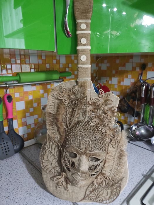 Гитара - картина из джутовой нити