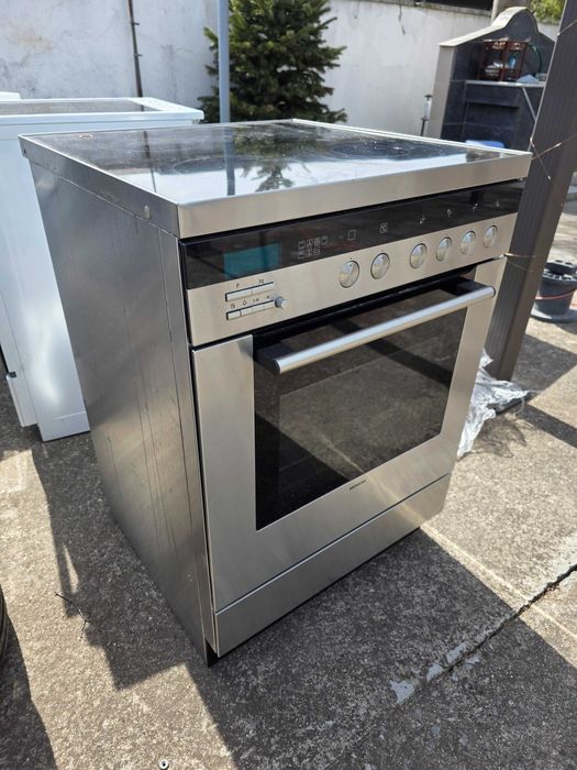 Печка с керамичен плот Siemens