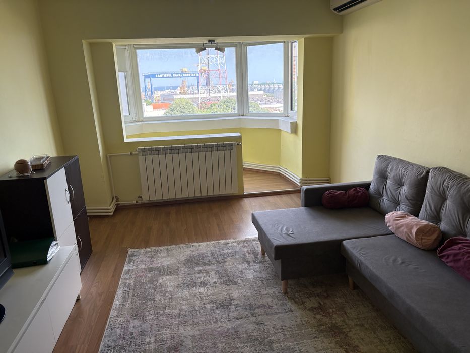 De inchiriat ap 3 camere decom zon gara-termen lung;bl 1990;parcare gr