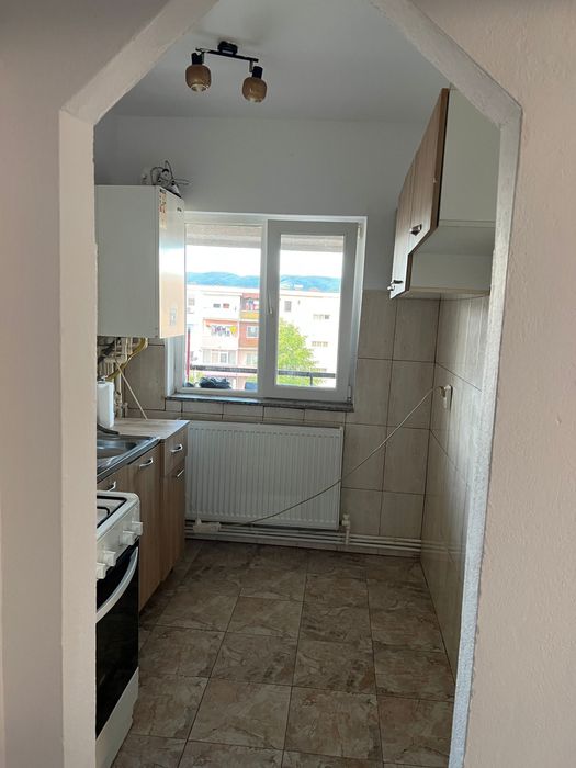 Inchiriez garsoniera Simeria