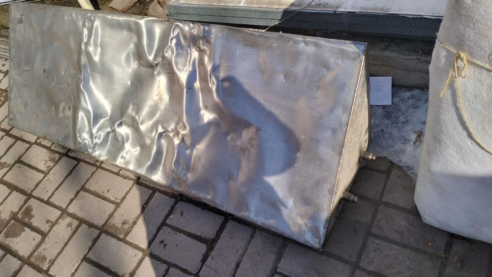 Бак из нержавеющей стали
